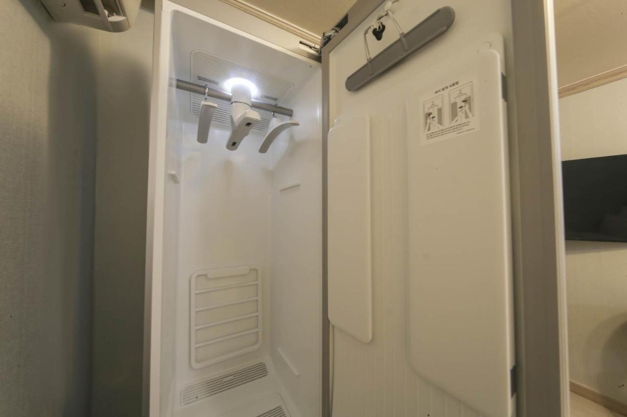 古德斯代格兰德春川汽车旅馆 外观 照片